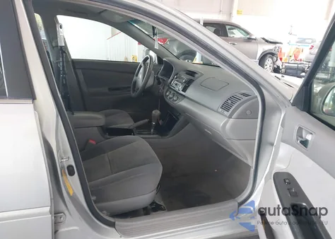 2005 Toyota Camry Le V6 из США, поврежденный, VIN 4T1BF30K15U107824